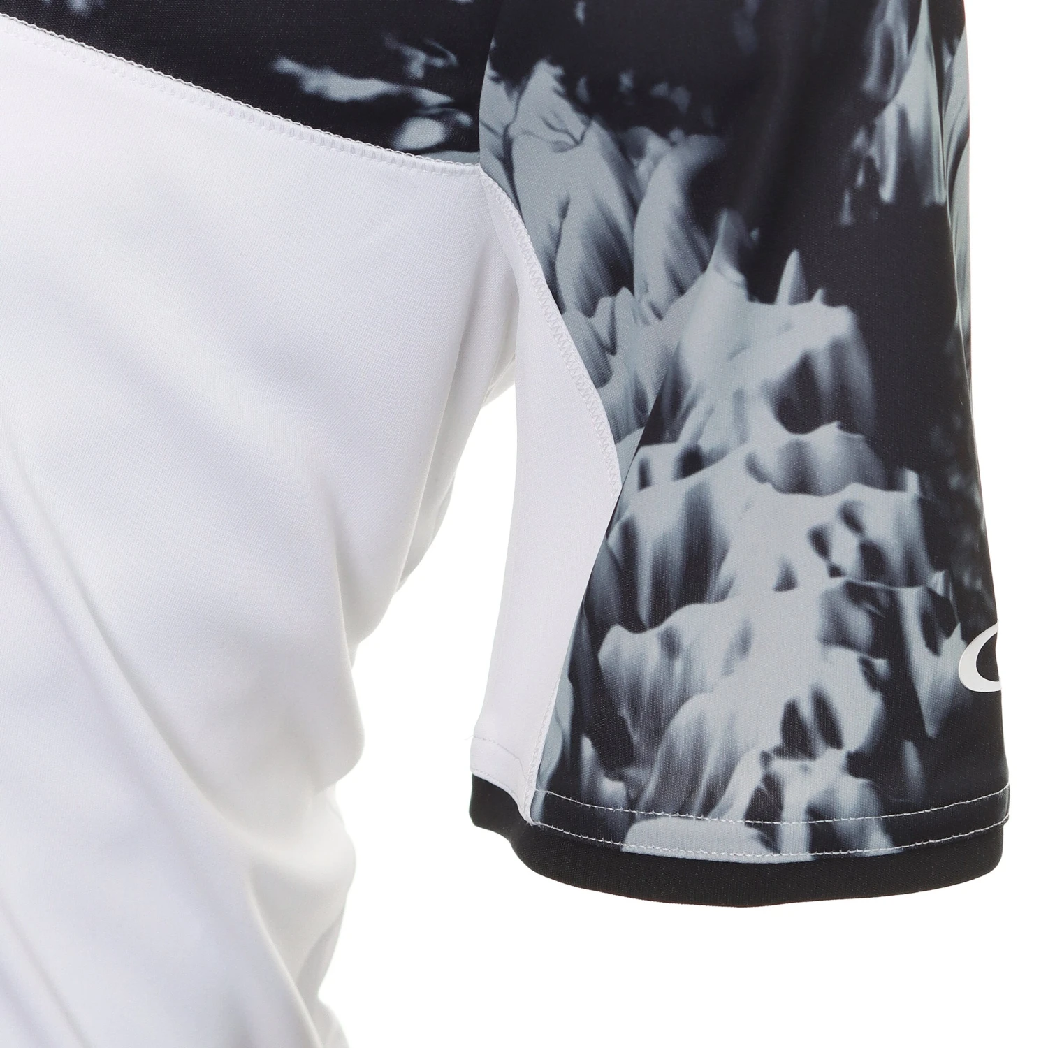 Oakley Golf Mtndye Clrblk Shirt 3 Oakley Golf Mtndye Clrblk Shirt - Image 3